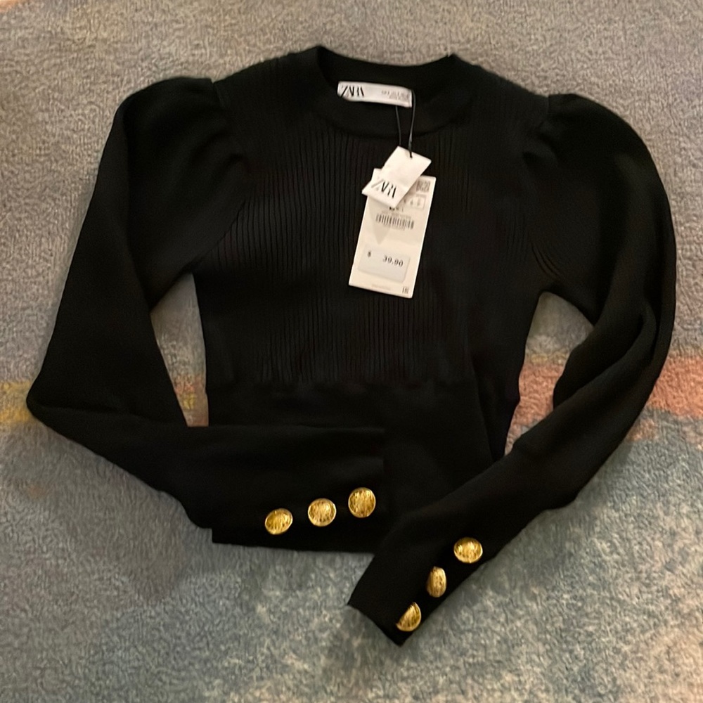 COPY - ZARA Cropped Ribbed Sweater with Ballon Sleeves